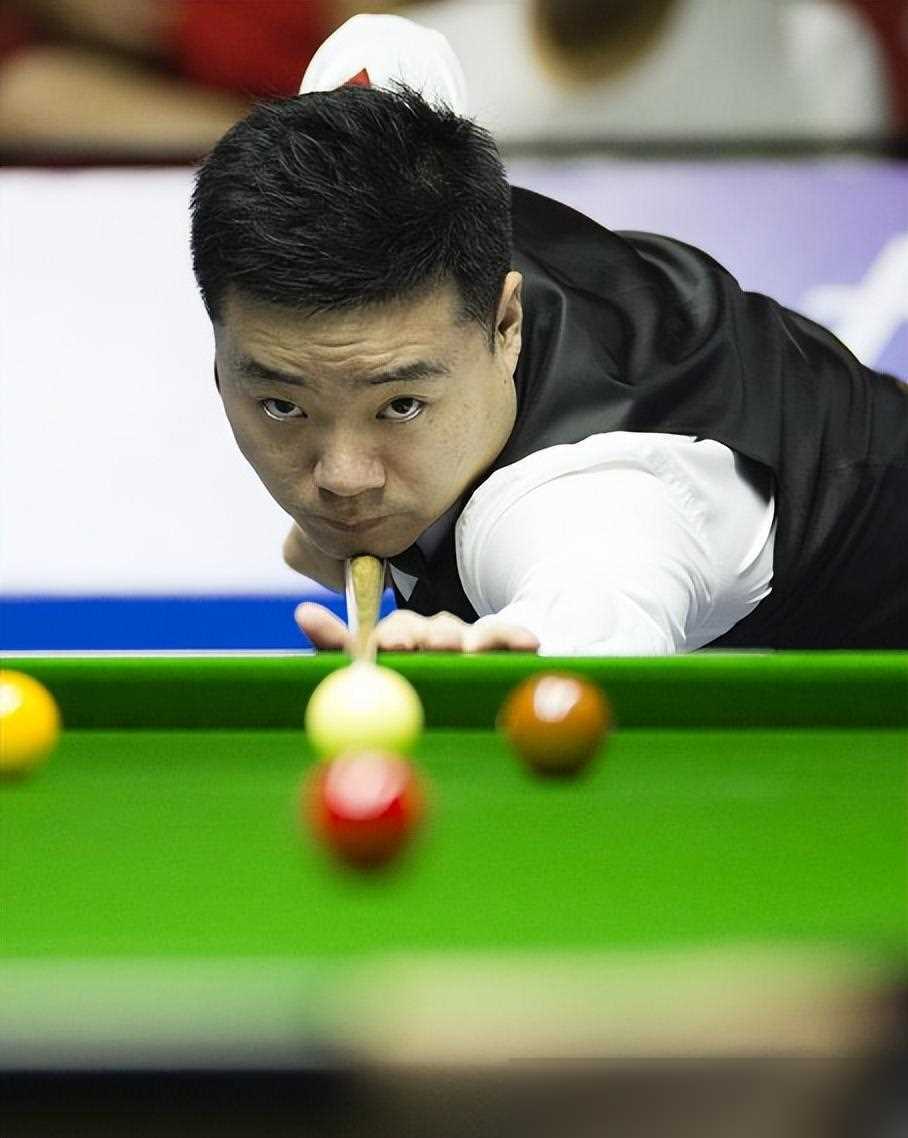 队管理层在 队管理层在