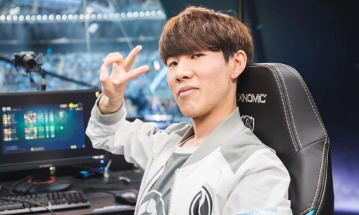 何成就年輕 何成就年輕